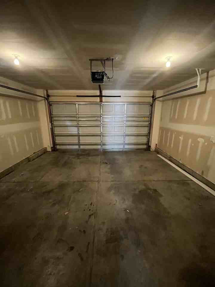212 Aqua Ct - Photo 4 of 20