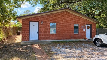 featured image of 306 Lake Rd