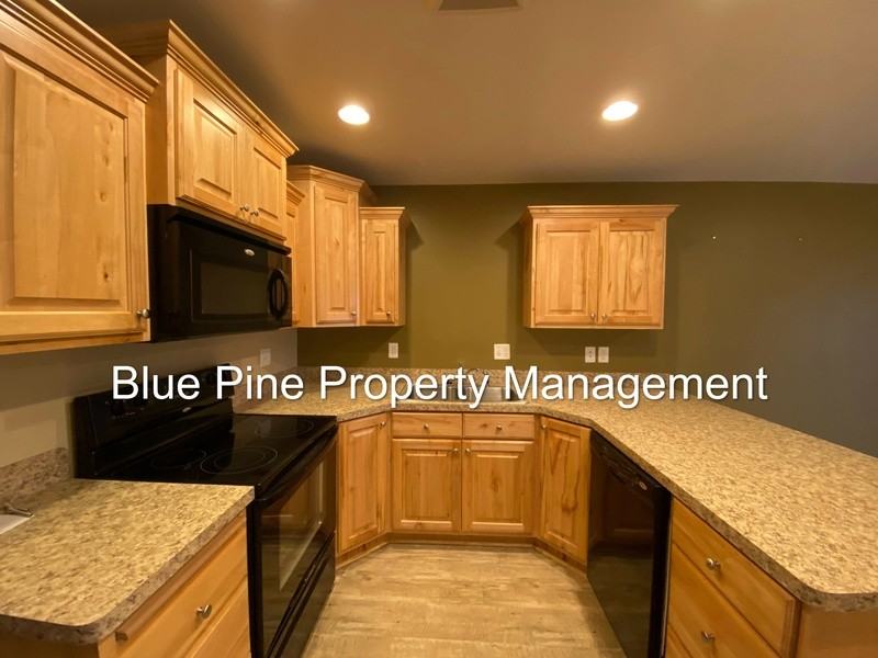 153 Robison Dr - Photo 4 of 15