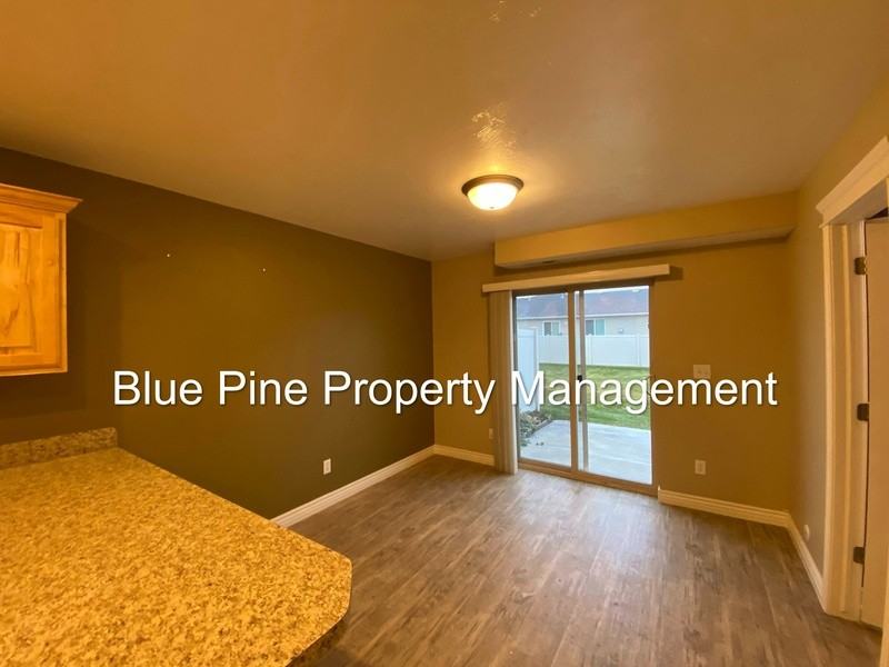 153 Robison Dr - Photo 5 of 15