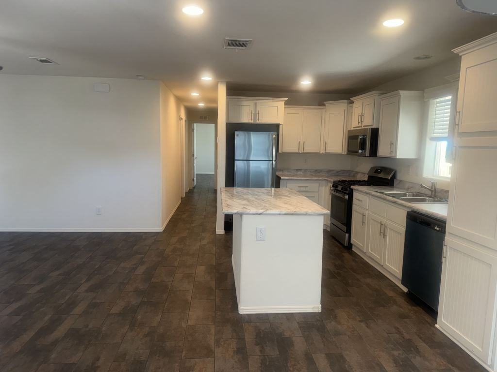 1111 N Lamb Blvd Spc 185 #185 - Photo 7 of 29