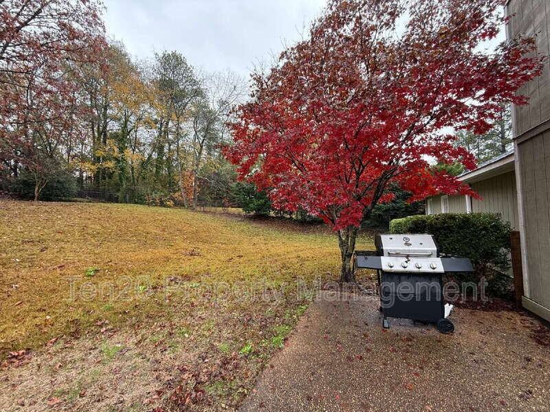 6118 Abbey Dr - Photo 2 of 19