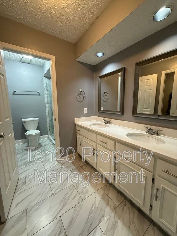 6118 Abbey Dr - Photo 5 of 19