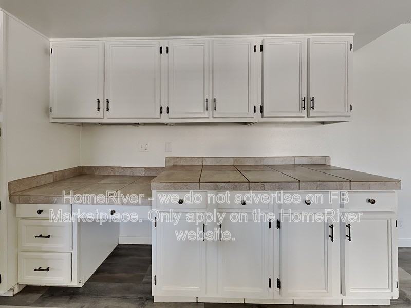 3592 Tomahawk Dr - Photo 6 of 24
