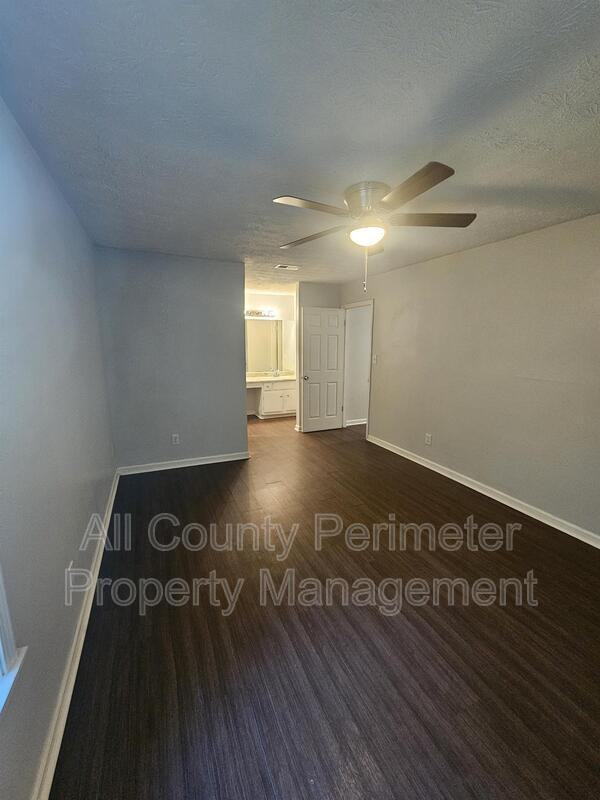 6255 Beaver Creek Trl - Photo 7 of 17