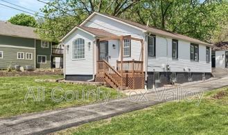 19W640 Bluff Rd - Photo 1 of 1