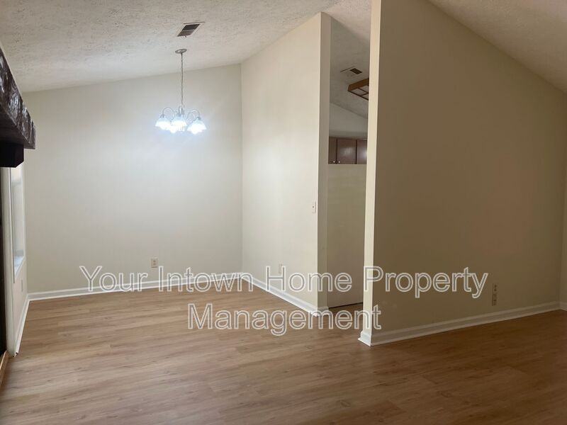 3352 Hogan Dr Nw - Photo 4 of 15
