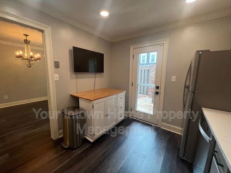 6 Palace Green Pl Nw - Photo 6 of 14