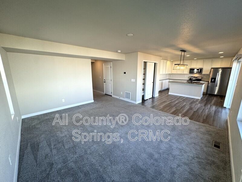 10520 Horton Dr - Photo 2 of 35