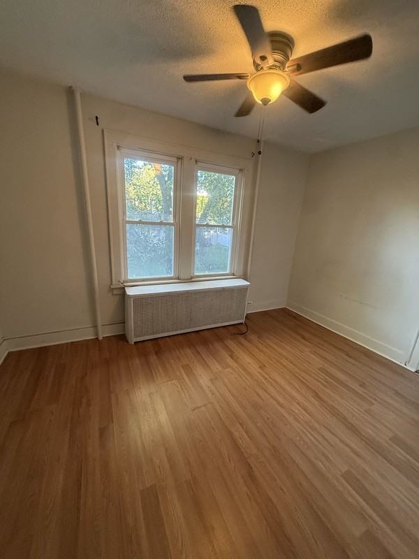 40 Parkwood St - Photo 7 of 12