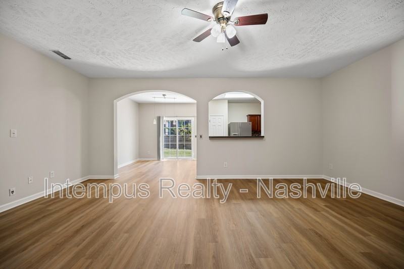 8715 Ambonnay Dr - Photo 4 of 35