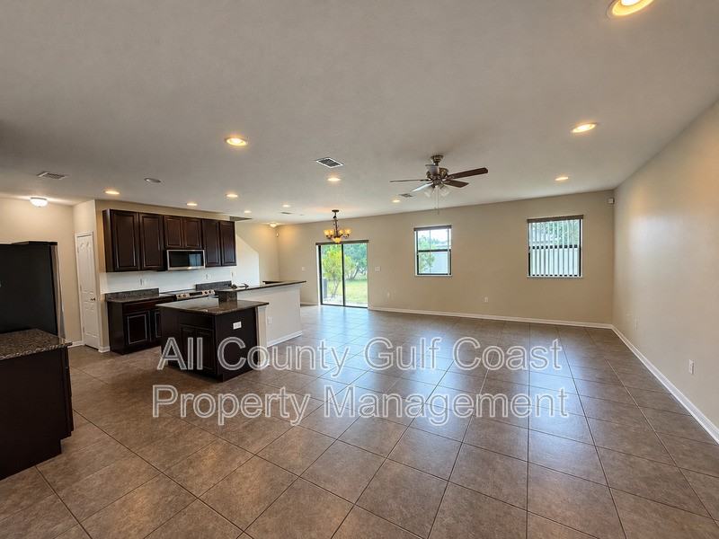 2234 10th Ave E - Photo 2 of 18