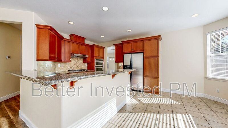 1363 Gordon Ln - Photo 5 of 44