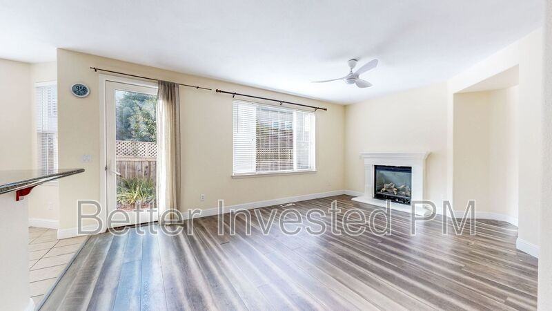 1363 Gordon Ln - Photo 7 of 44