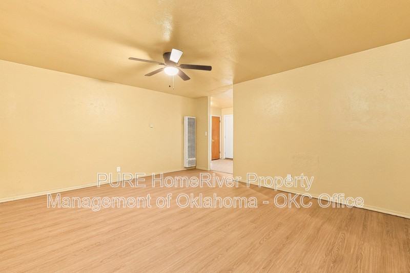 3908 S Hudson Ave - Photo 5 of 18