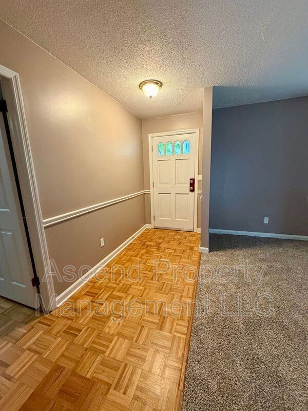 5428 Country Village Dr - Photo 3 of 25