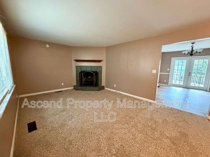 5428 Country Village Dr - Photo 4 of 25