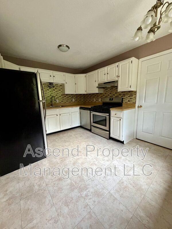 5428 Country Village Dr - Photo 6 of 25