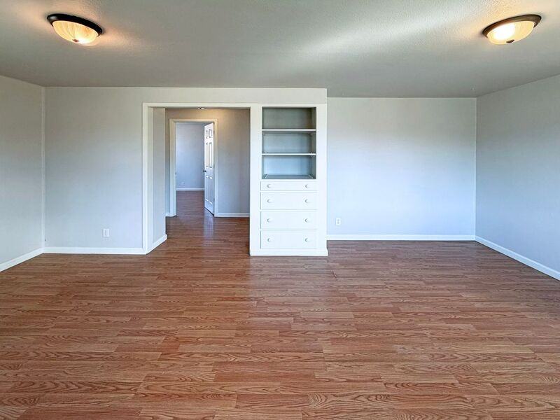 775 28th St #16MAIN - Photo 2 of 17