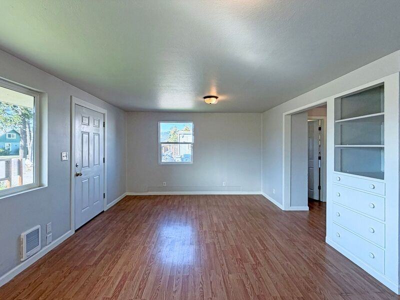 775 28th St #16MAIN - Photo 4 of 17