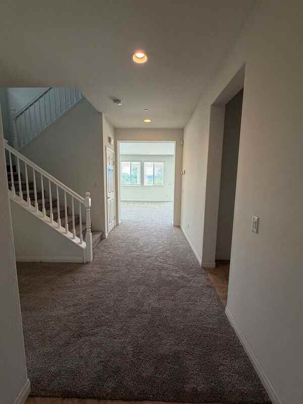 39097 Lonesome Spur Cir - Photo 2 of 45