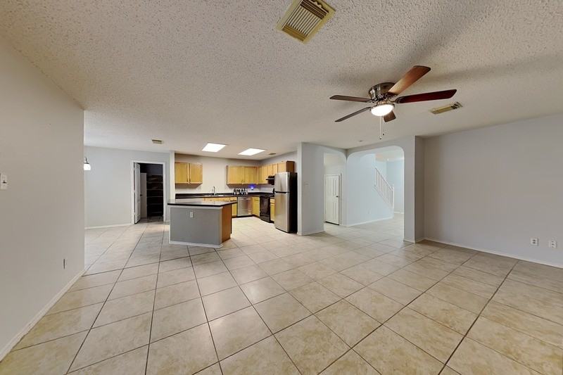 447 Irongate Rdg - Photo 3 of 20