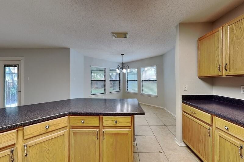 447 Irongate Rdg - Photo 4 of 20