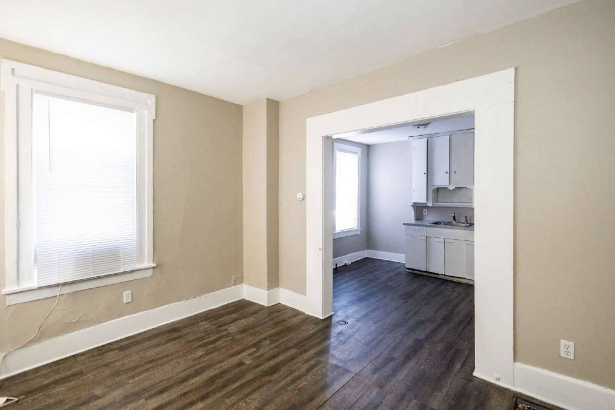 3926 Woodbridge Ave #2 - Photo 3 of 9