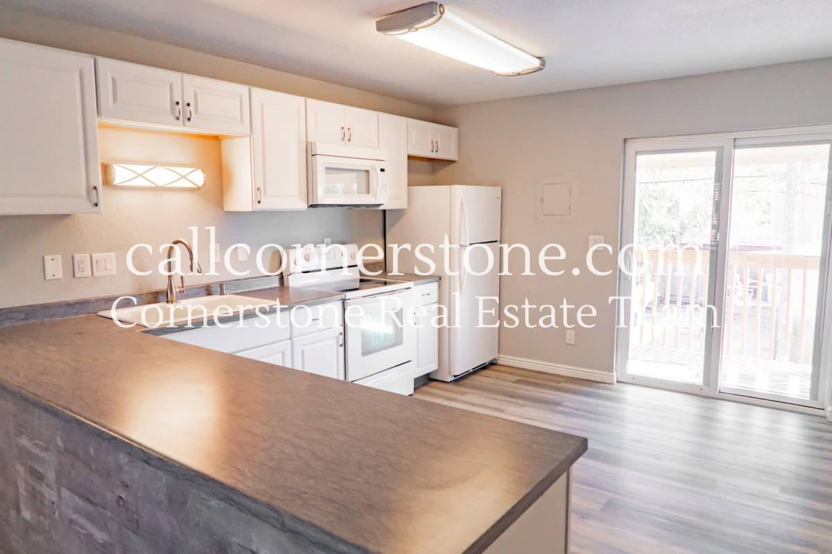 625 Yuma St #C - Photo 7 of 14