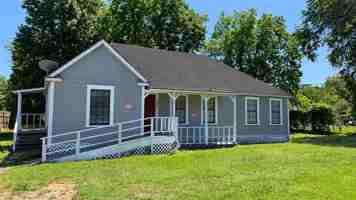 featured image of 1875 Trinidad St