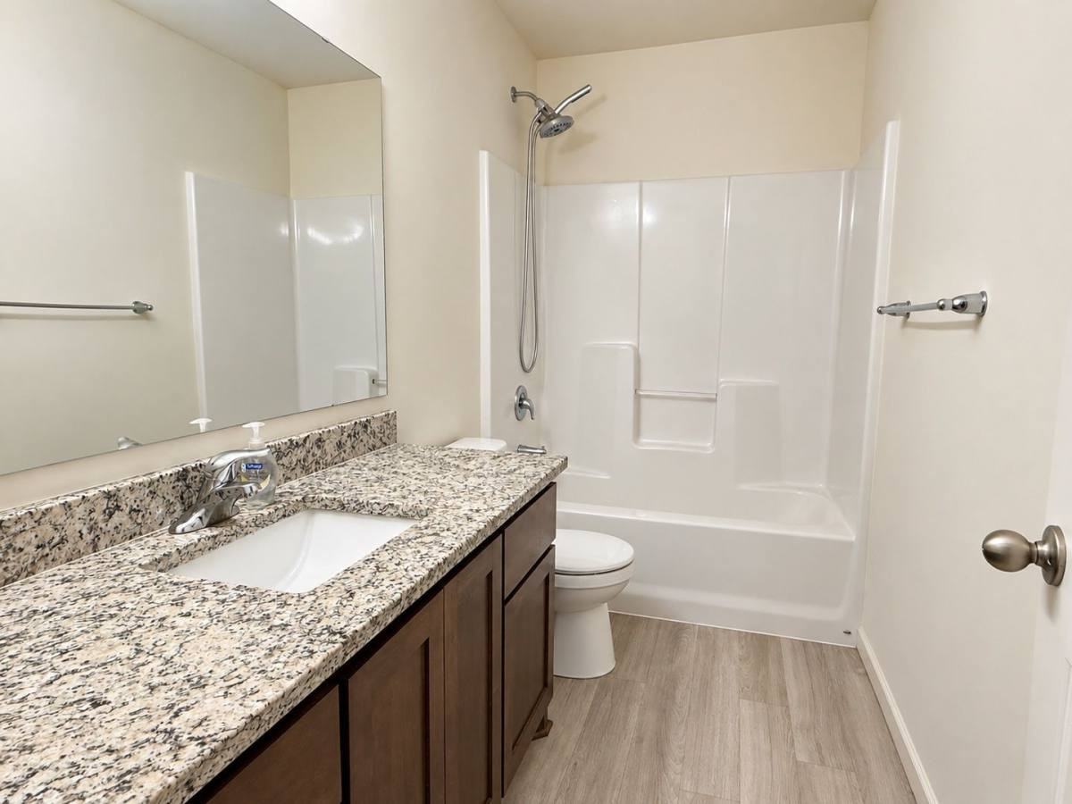 947 Breckenridge Ln - Photo 4 of 20