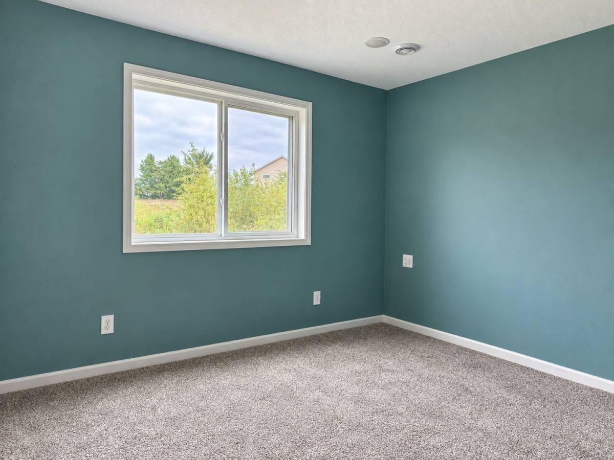 947 Breckenridge Ln - Photo 7 of 20