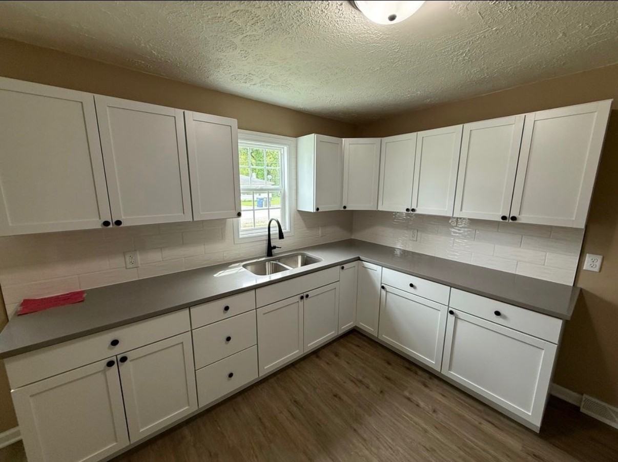 4114 Park Ave - Photo 3 of 10
