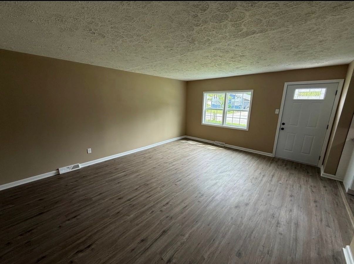 4114 Park Ave - Photo 4 of 10