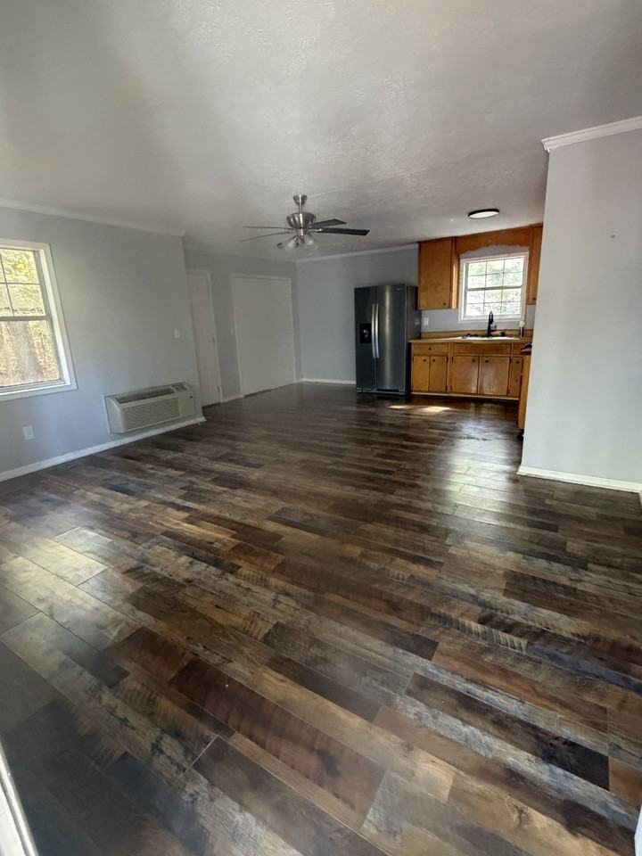 163 Cox Rd #163COXRD - Photo 2 of 8