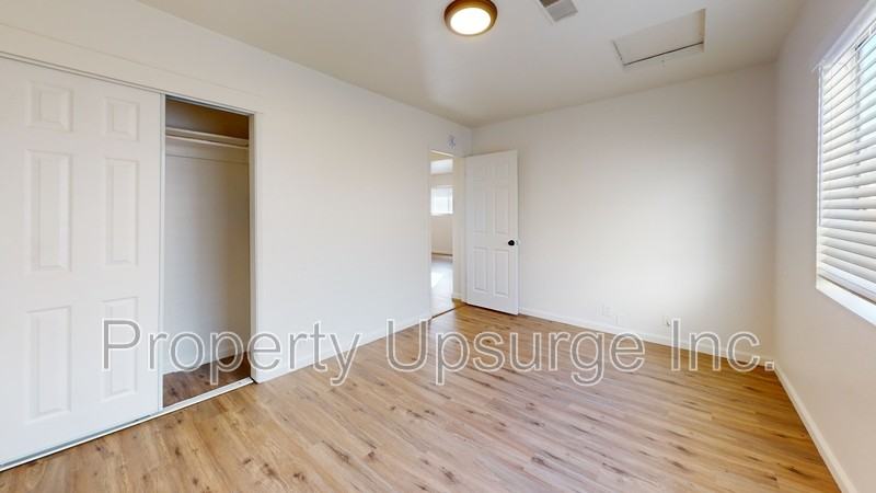 2092 Fogg Ave - Photo 6 of 7