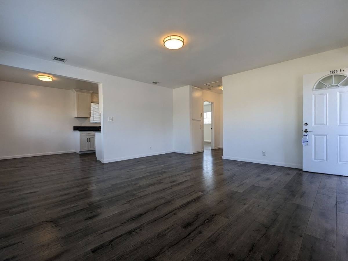 2036 1/2 Chariton St #2 - Photo 4 of 16