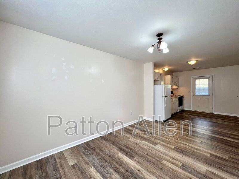 116 Hampton St #B - Photo 7 of 18