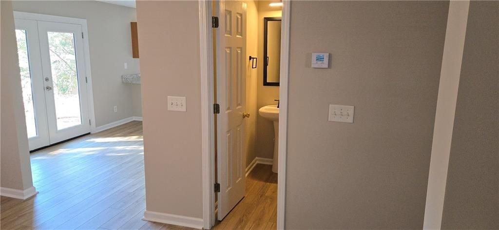 608 Red Oak Ct - Photo 5 of 20