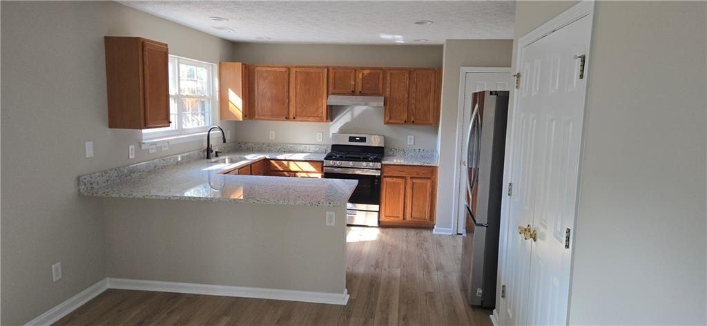 608 Red Oak Ct - Photo 6 of 20