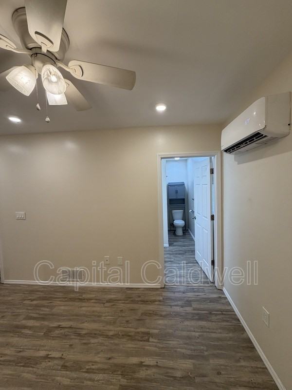 1047 1/2 11th Ave N - Photo 7 of 16