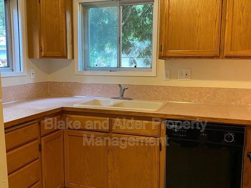 11112 Se Home Ave - Photo 4 of 15