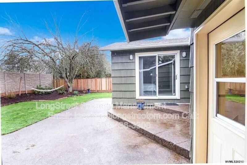 3610 Sw Oetjen Ave - Photo 2 of 25