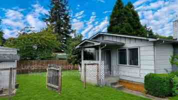 featured image of 5240 Sw Hillview Ave