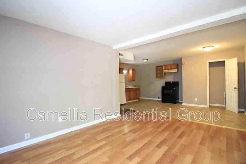8021 1st Ave S - Photo 3 of 8