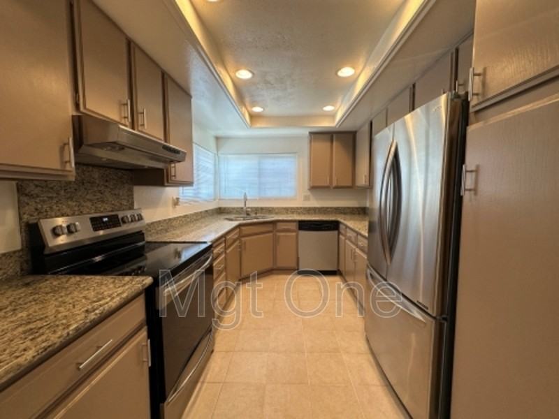 61 Tarocco - Photo 2 of 15