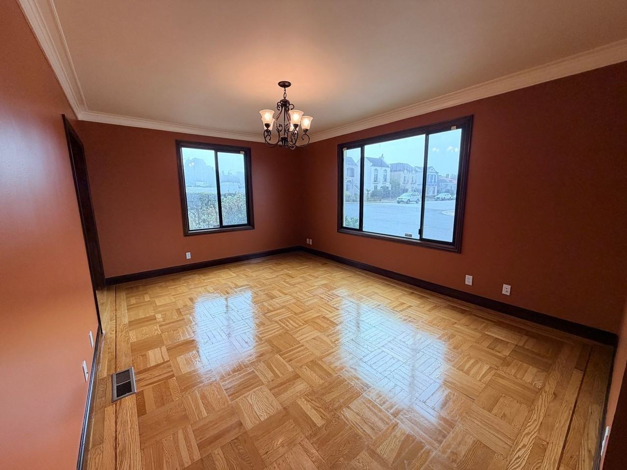 2800 Ocean Ave - Photo 6 of 39