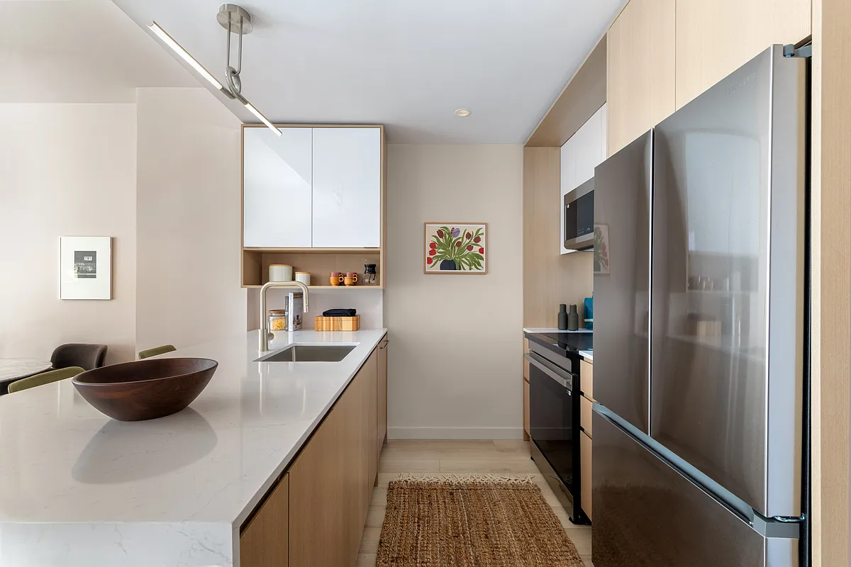 255 East 39th Street #PH2D - Photo 4 of 23