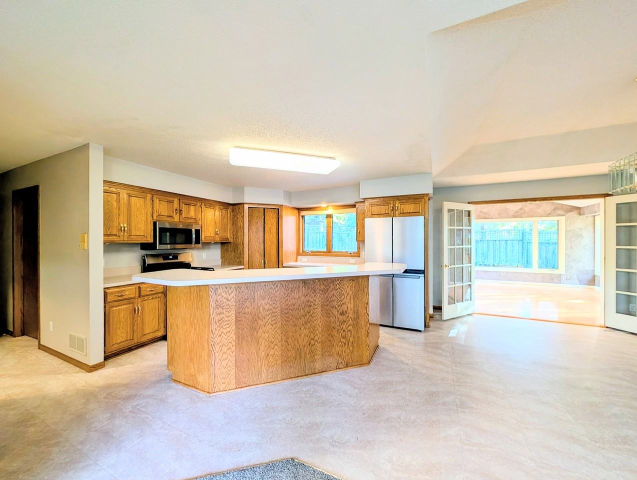 4626 Linnea Ln - Photo 5 of 25