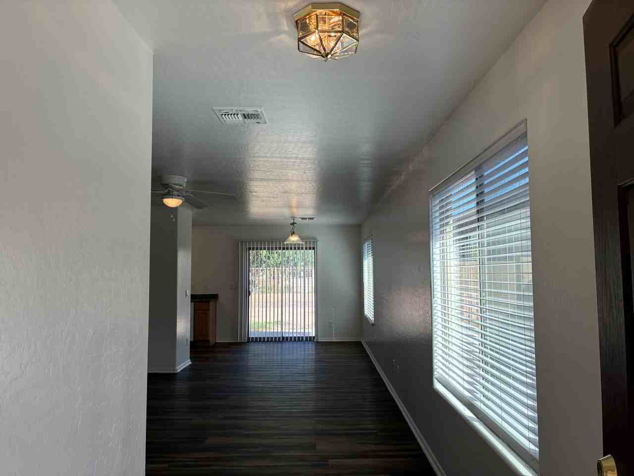 3136 W Alta Vista Rd - Photo 4 of 37